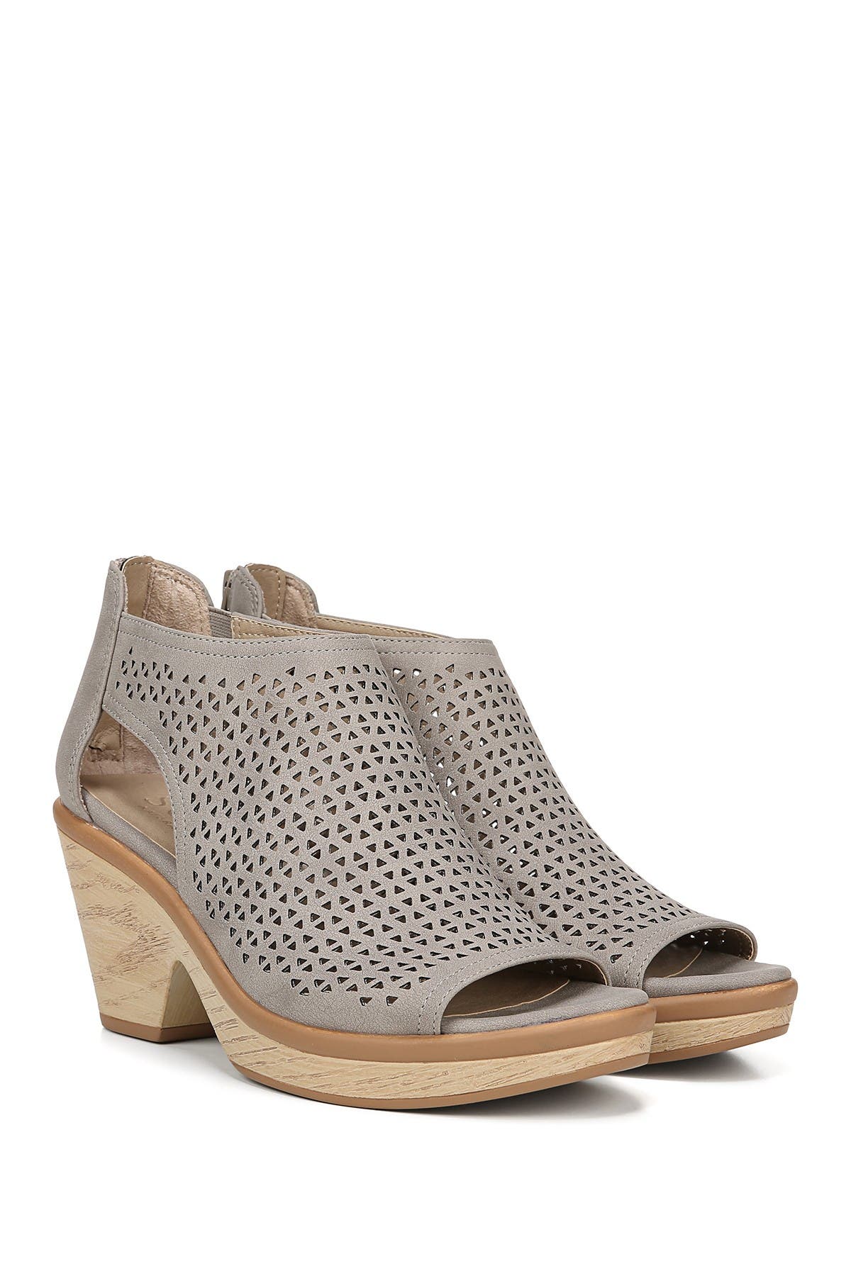 soul naturalizer fayth women's wedge sandals