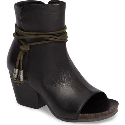 Otbt Open Toe Bootie- Black