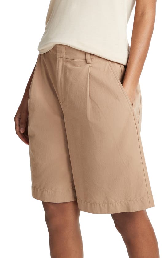 Shop Vince Washed Cotton Shorts In Cocoon