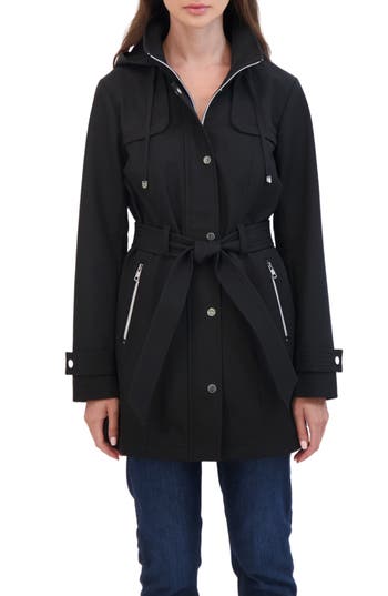 Sebby Water Resistant Hooded Softshell Jacket In Black