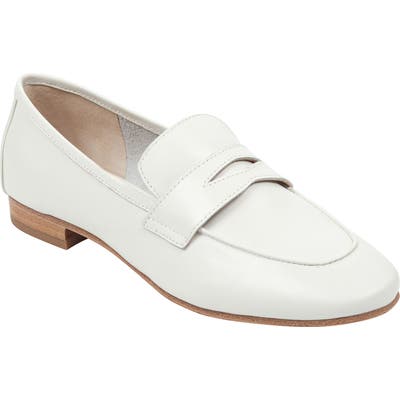 Marc Fisher Ltd Chang Penny Loafer, Ivory