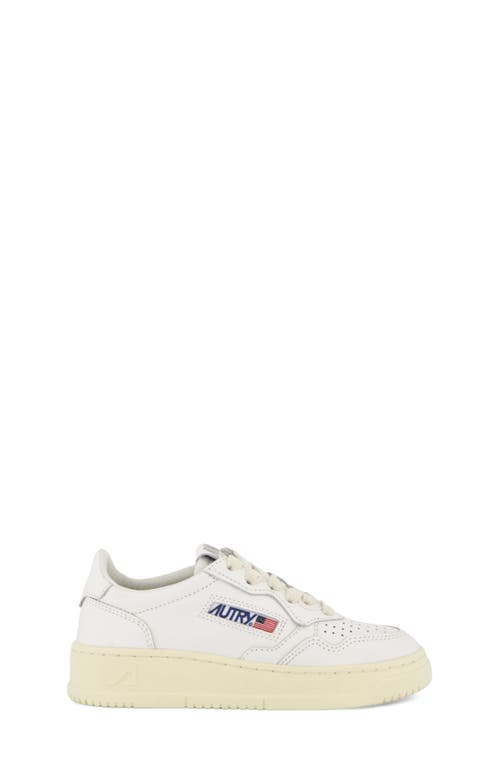 Autry Kids' Medalist Low Sneaker In Four White/white