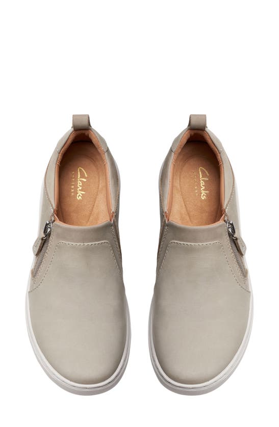 Clarks Nalle Lilac Slip-on Sneaker In Stone Nubu