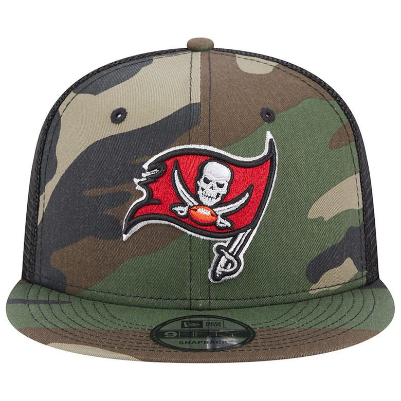 New Era Camo Tampa Bay Buccaneers Classic Trucker 9fifty Snapback Hat In  Green