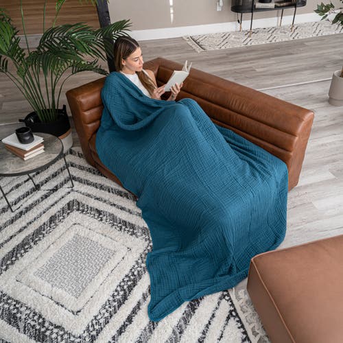 Comfy Cubs Adult Muslin Blanket In Neptune
