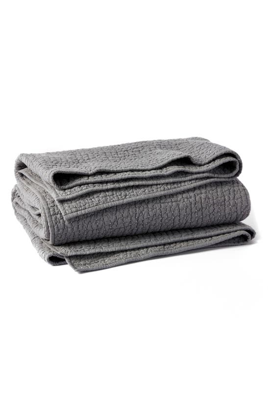 COYUCHI COYUCHI PEBBLED HANDSTITCHED ORGANIC COTTON QUILT