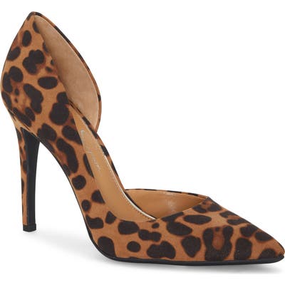Jessica Simpson Pheona Pump, Brown