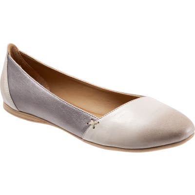Bueno Kerrie Flat - Grey
