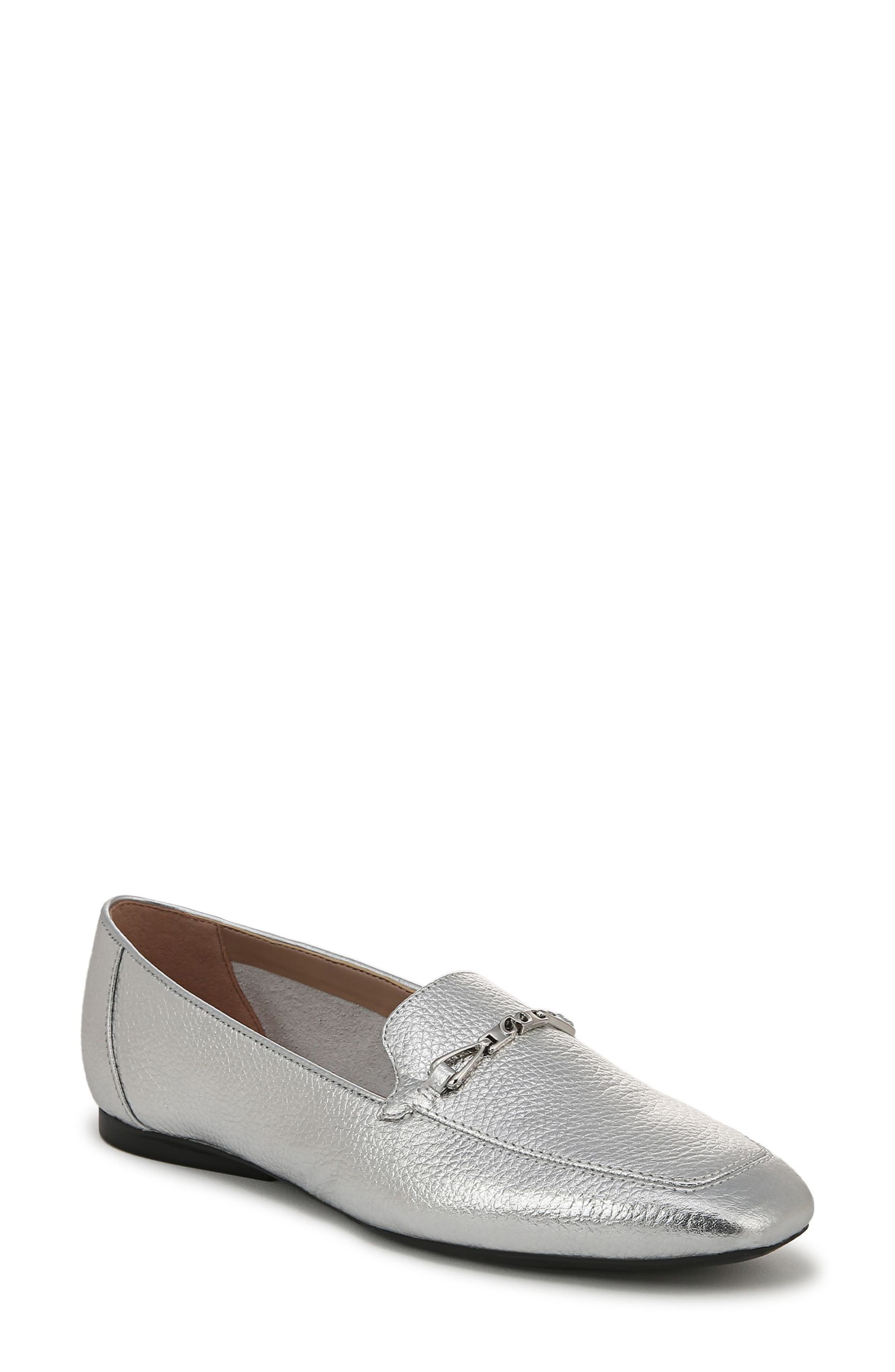 Naturalizer Cecilia Bit Loafer in Silver 