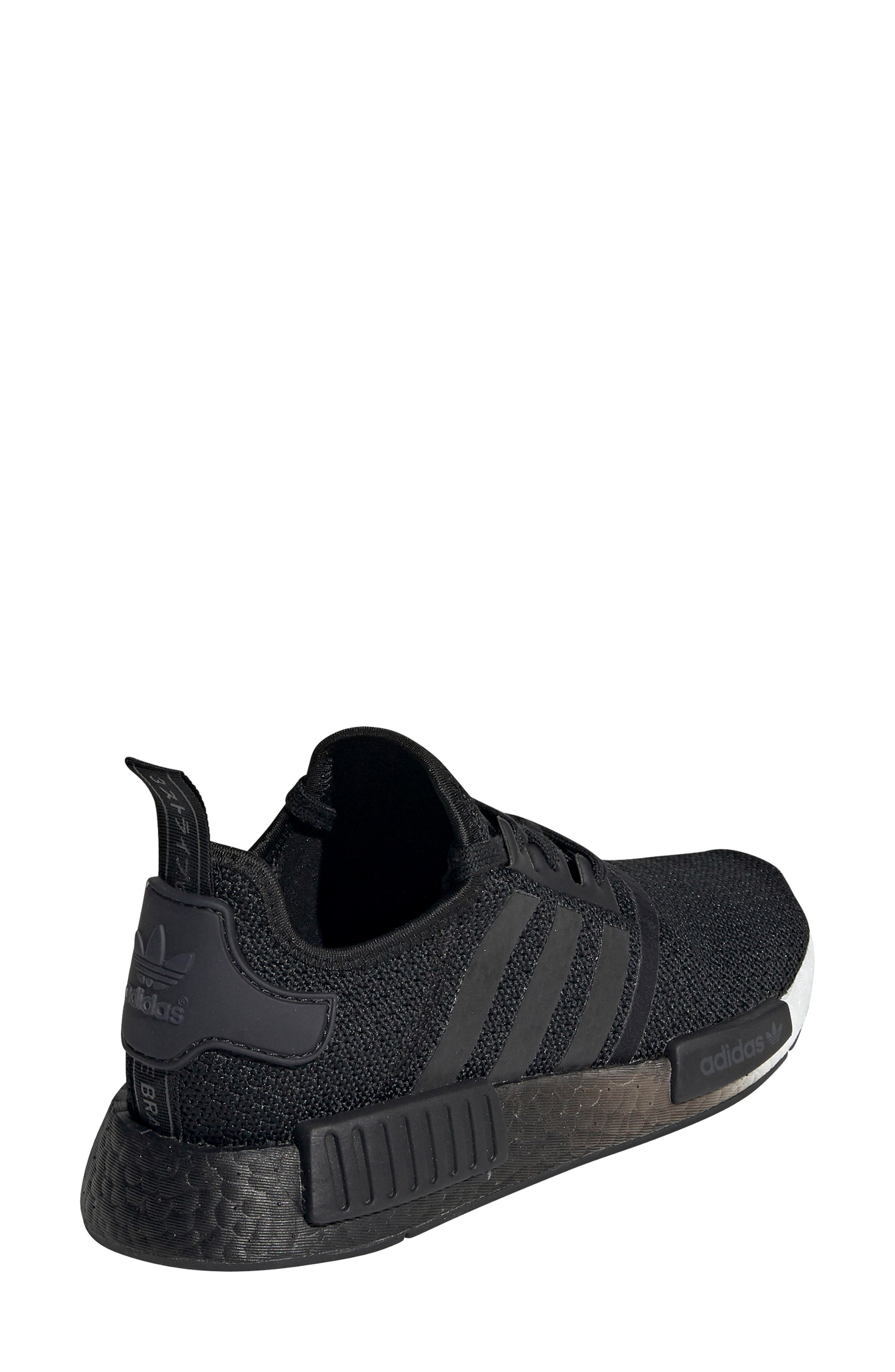 nmd r1 sneaker low core black