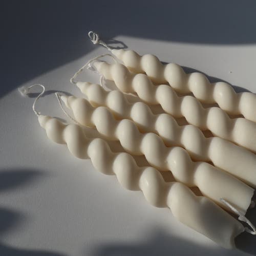 Aaram Luxe Twisted Taper Candles In Natural