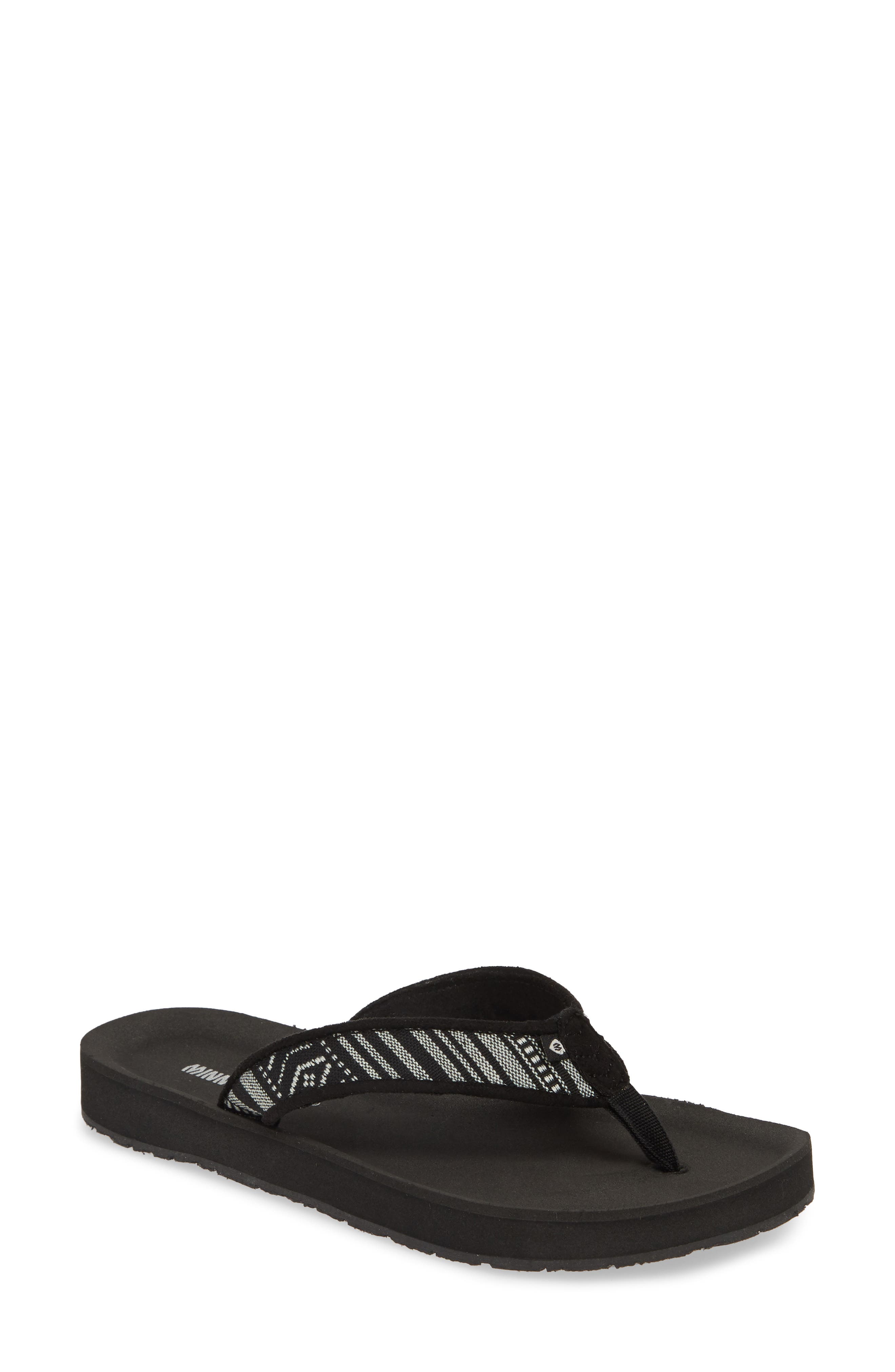 Minnetonka Hedy Flip Flop, Black