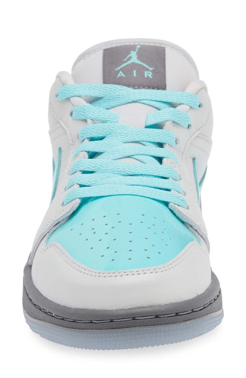Jordan Air  1 Low Se Basketball Sneaker In Photon Dust/green/anthracite