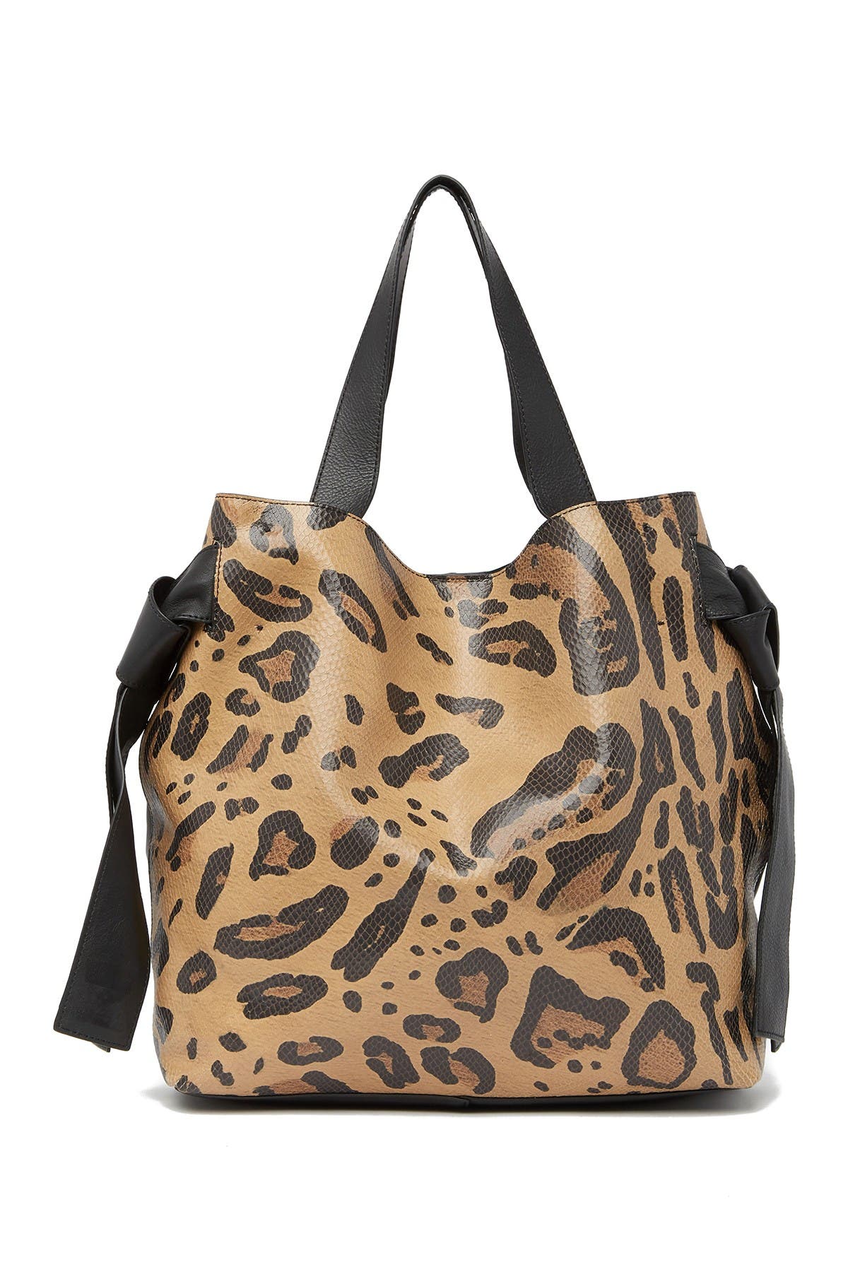 vince camuto cyra tote