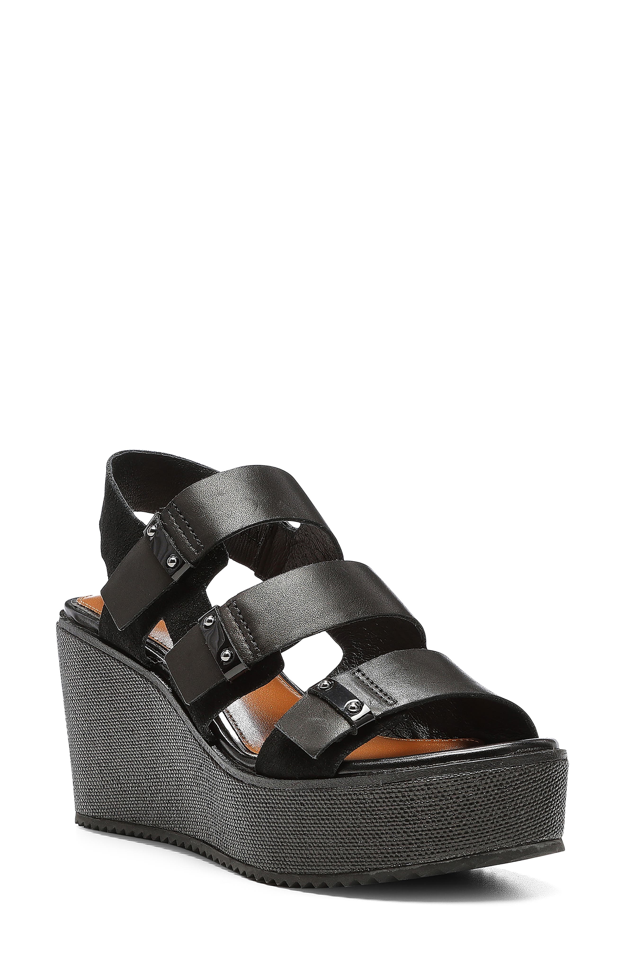 Donald Pliner Sandals and Flip-Flops 