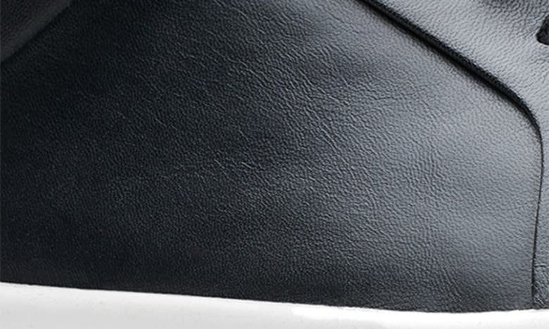 CLARKS CLARKS(R) HOLLYHOCK WALK SNEAKER