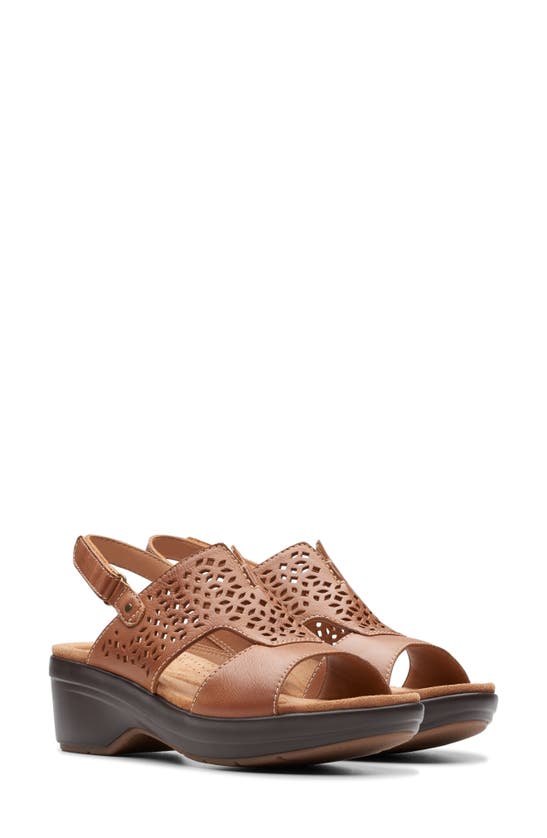 Shop Clarks (r) Tuleah Sun Platform Sandal In Tan Leather