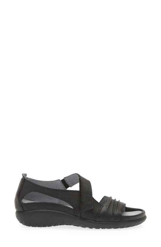 Naot 'papaki' Sandal In Soft Black Leather