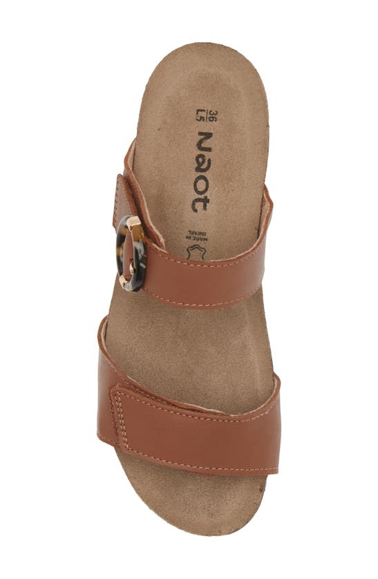 Naot Anabel Wedge In Caramel Leather