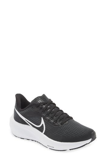 Nike Air Zoom Pegasus 39 Running Shoe In Black/white-dk Smoke Grey