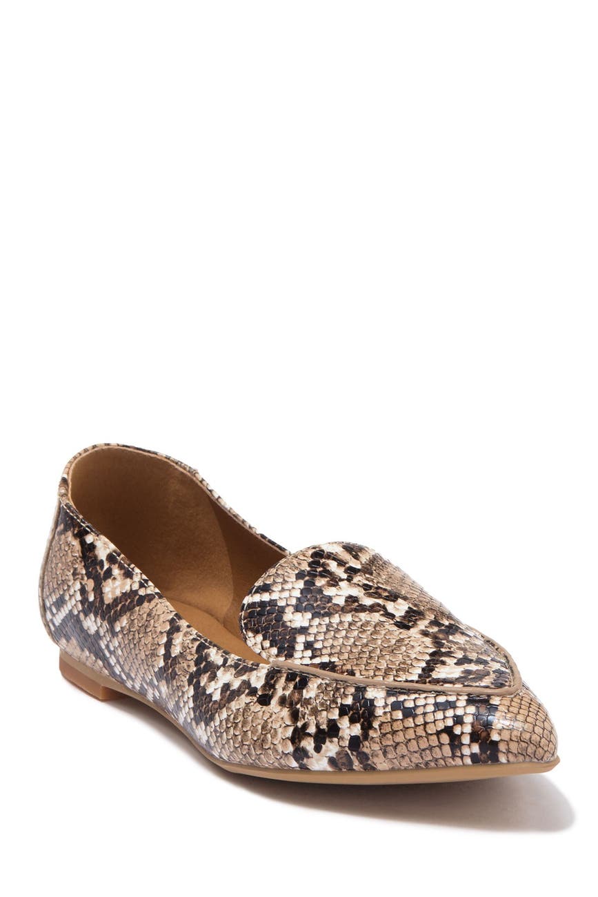 abound pointed flats