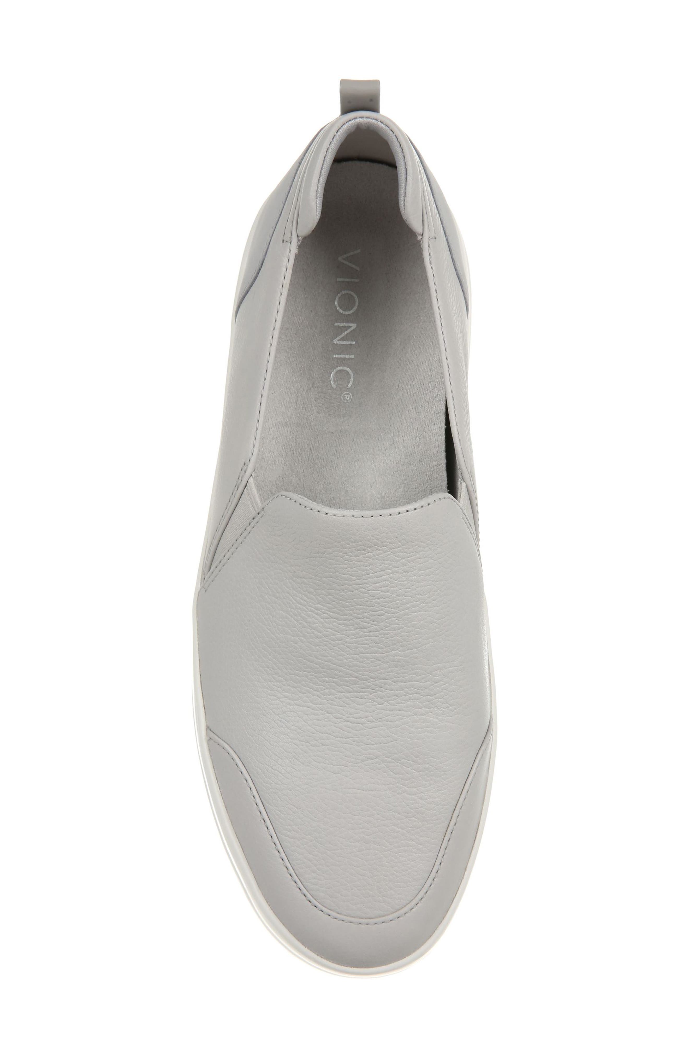 vionic penelope slip on
