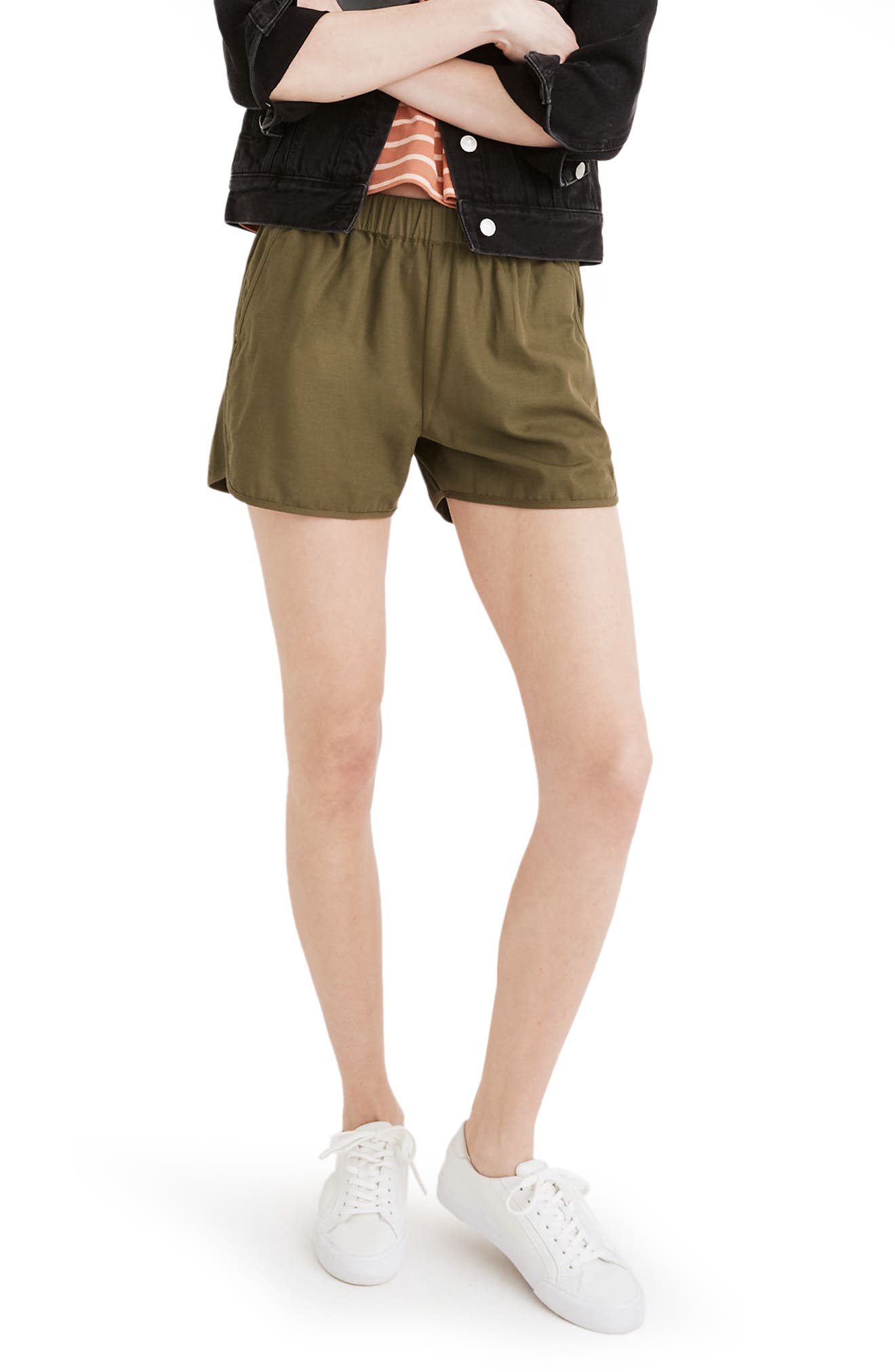 Pull on shorts Clearance