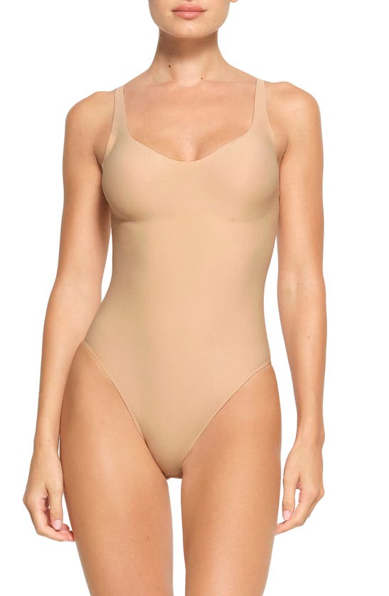 SKIMS FOUNDATIONS MOLDED CUP BODYSUIT