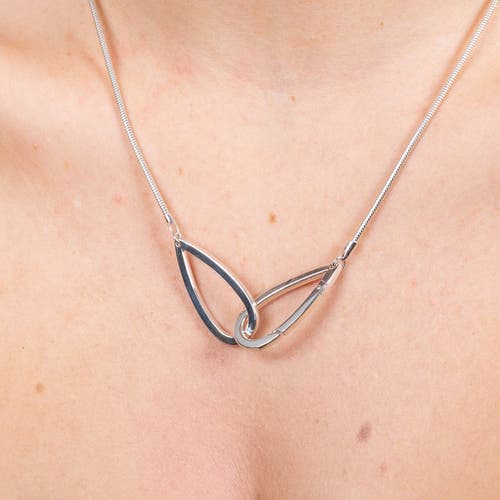 Lucy Quartermaine Large Linked Petal Pendant In Sterling Silver