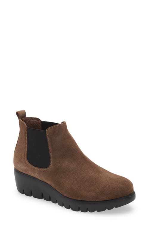 Slip-On Chelsea Boot in Taupe