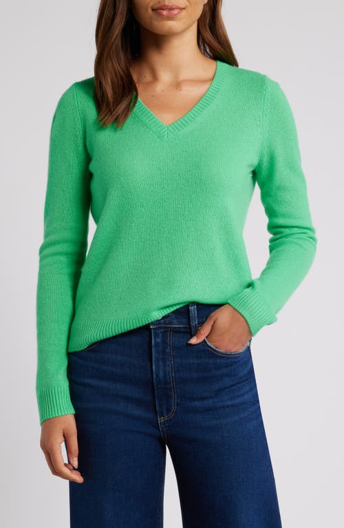 Shop Caslonr Caslon(r) Cashmere V-neck Sweater In Green Bright