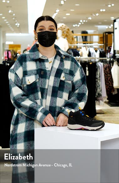 teva women's ridgeview mid