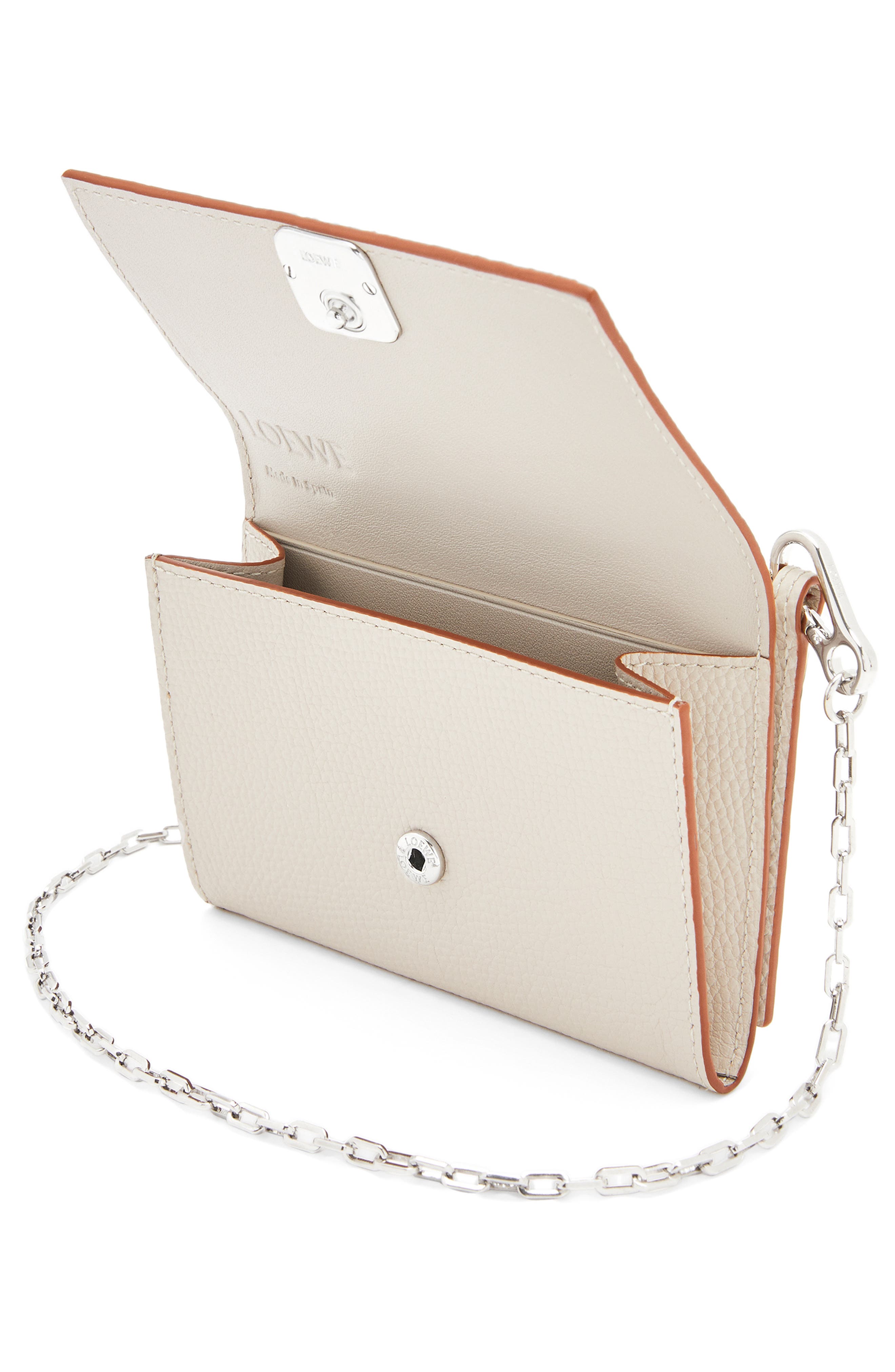 loewe wallet on chain