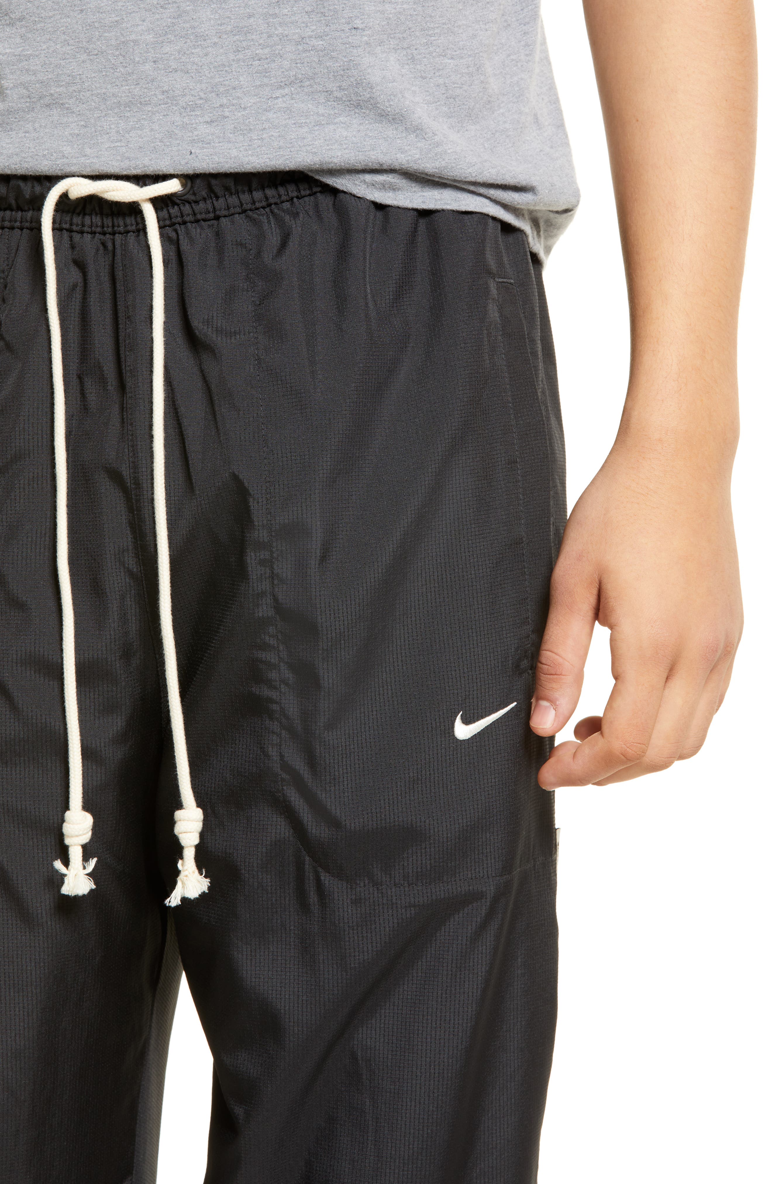 Nike Therma-FIT Standard Issue 