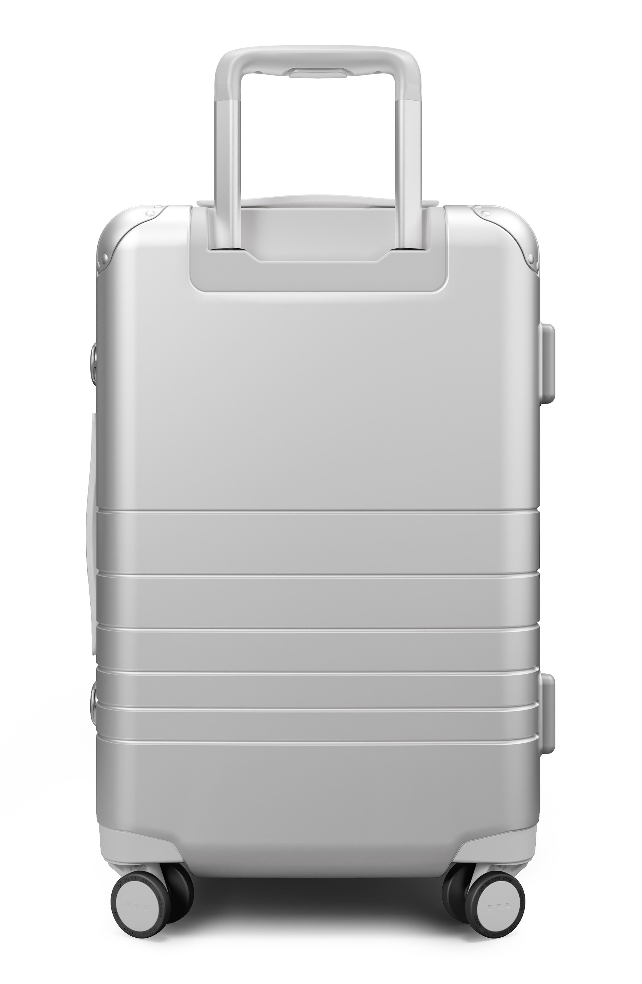 carry on spinner luggage