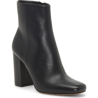 Vince Camuto Dannia Bootie- Black