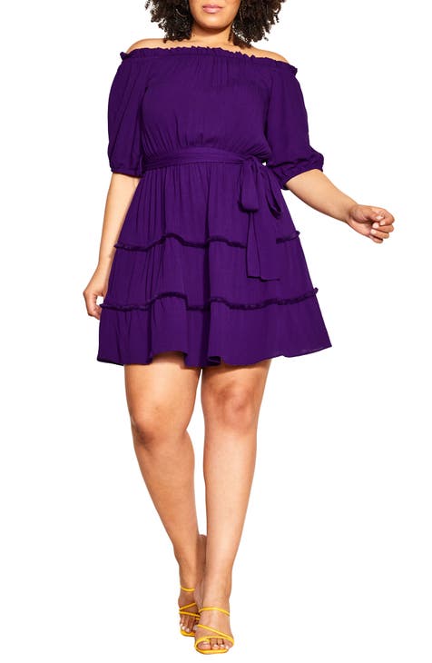 has a clearance sale on plus-size dresses 