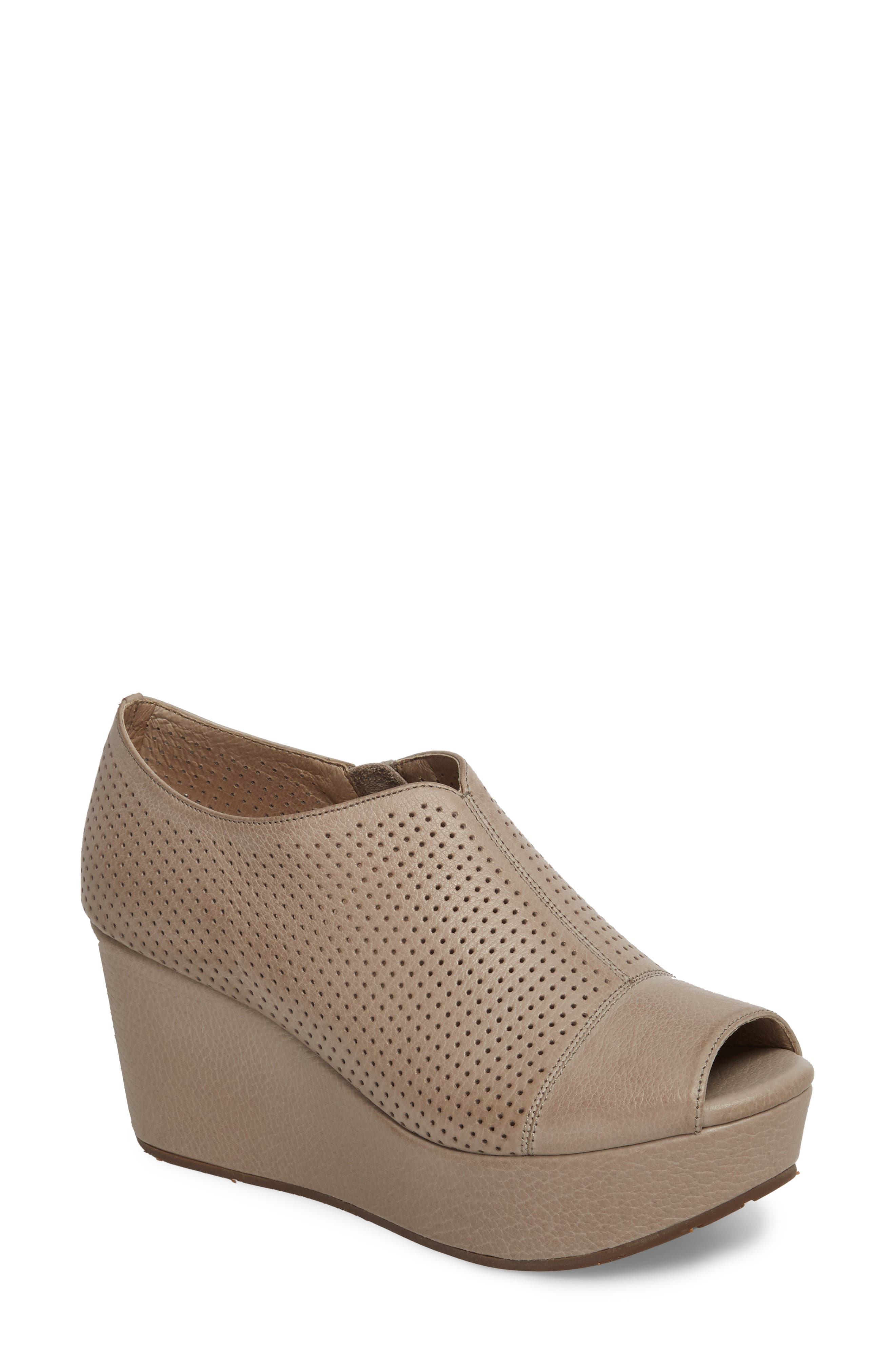 Chocolat Blu Wheeler Wedge Sandal- Grey