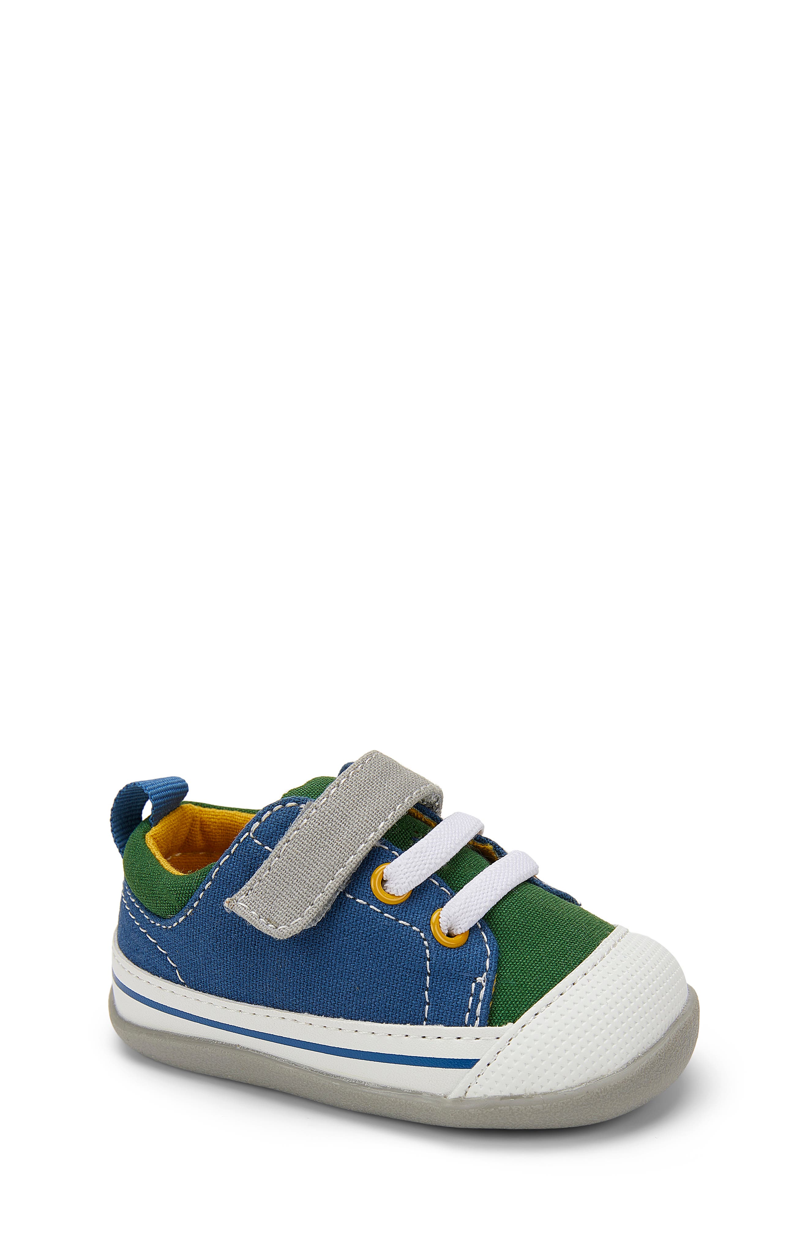 See Kai Run Stevie Sneaker in Blue/Green at Nordstrom, Size 5 M