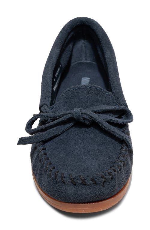 Minnetonka Tie Slipper In Navy