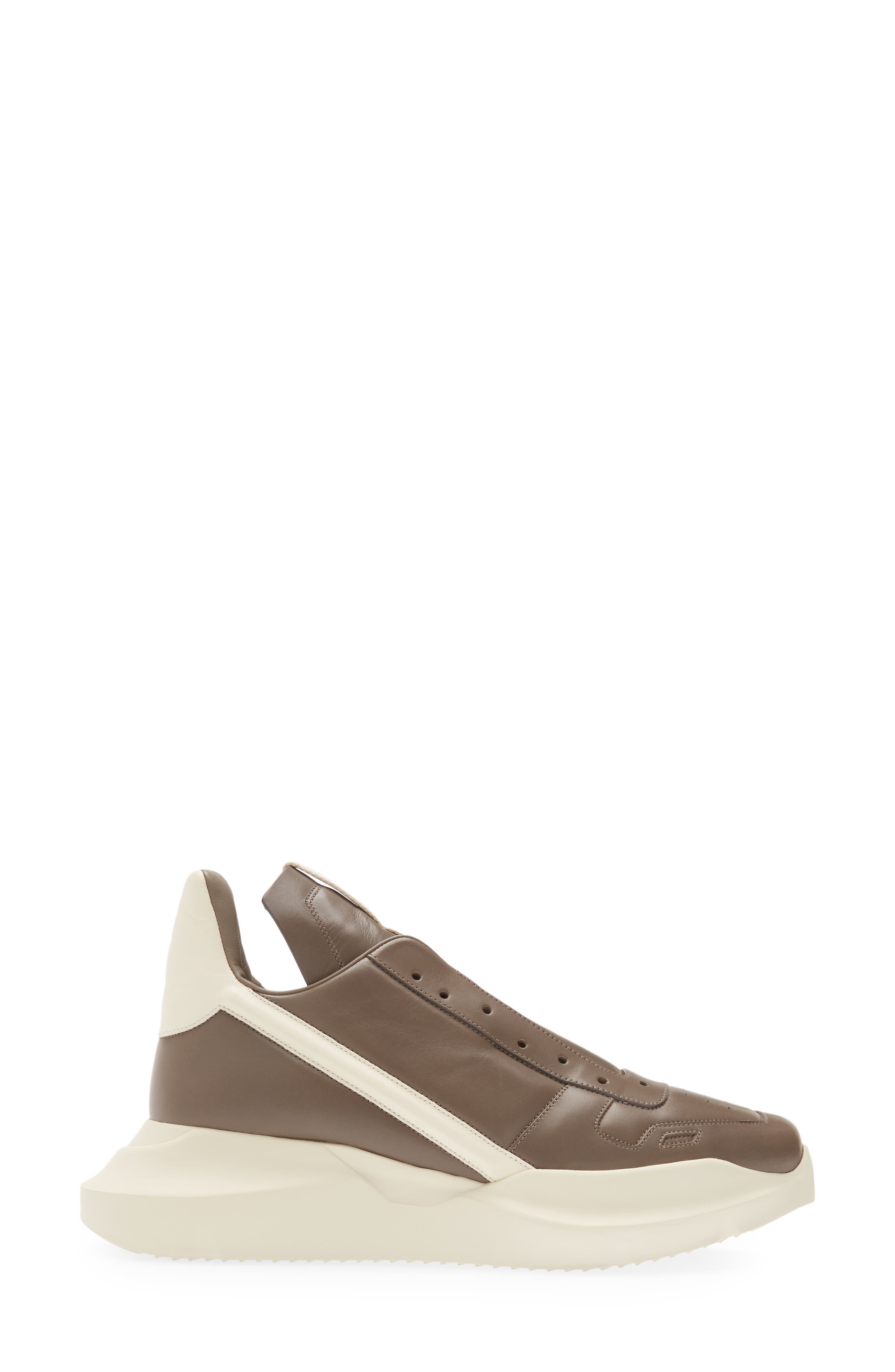 Rick Owens Geth Runner Sneaker in Dust/Milk/Milk | Smart Closet