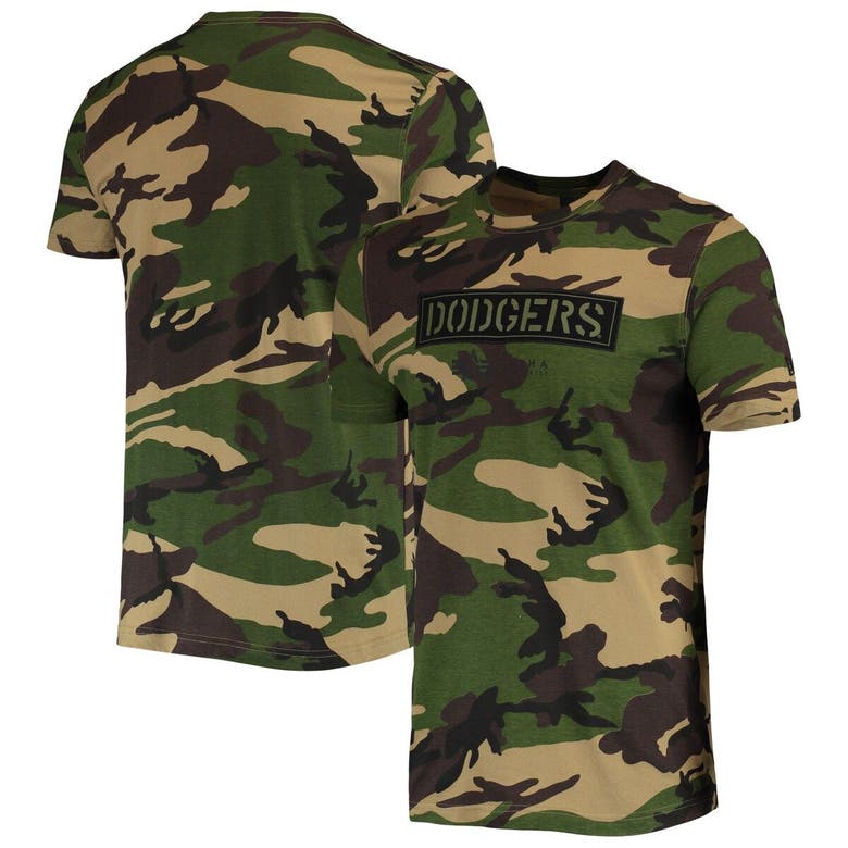 Men's New Era Camo Milwaukee Brewers Club T-Shirt