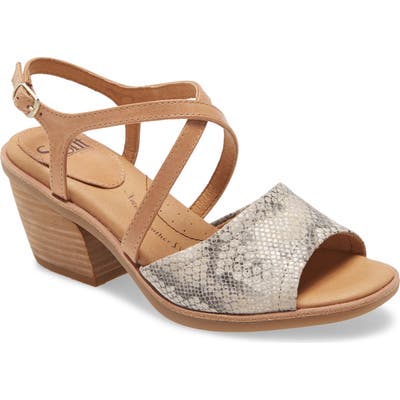 Sofft Piara Block Heel Sandal- Beige