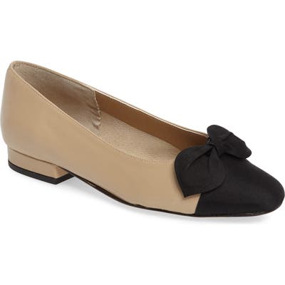 Vaneli Favor Bow Flat