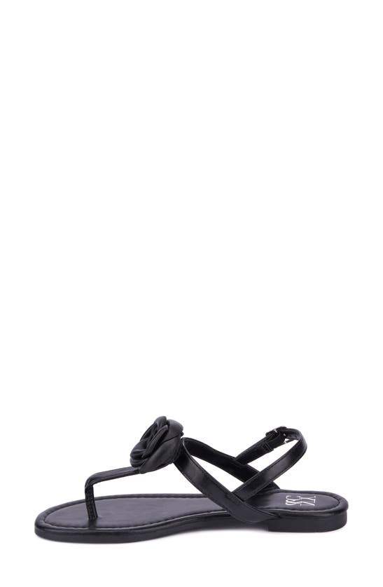NEW YORK AND COMPANY NEW YORK AND COMPANY ROSETTE THONG SANDAL