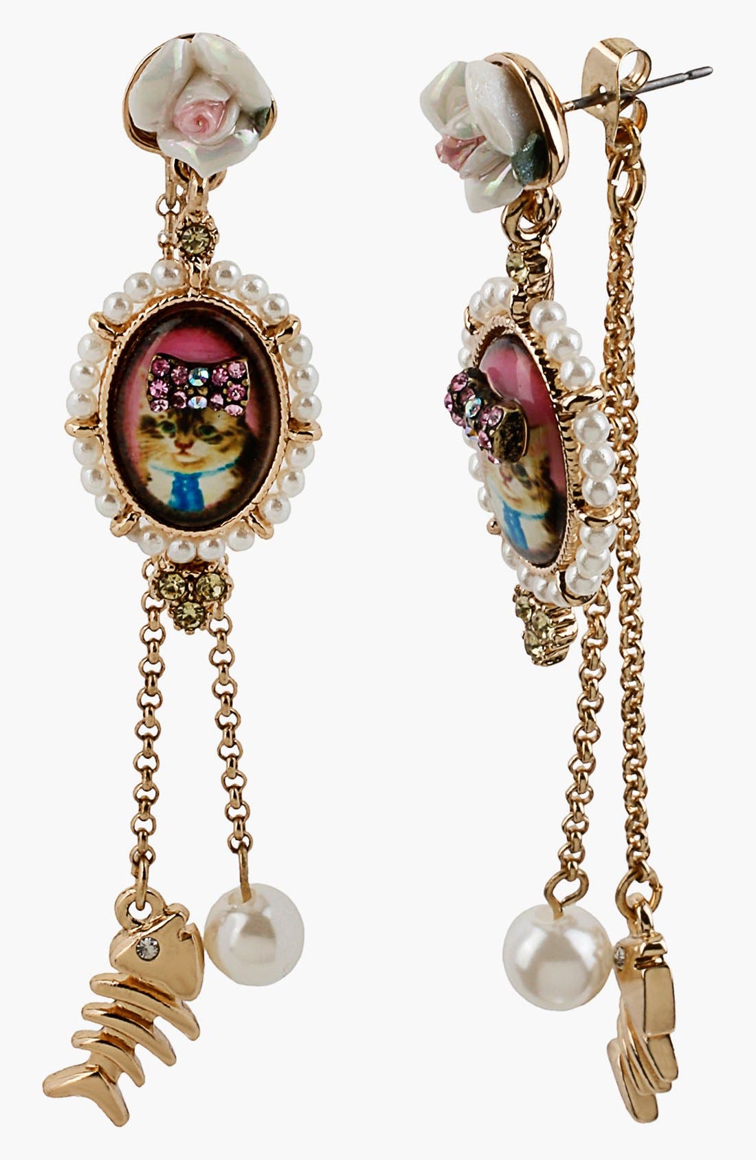 Betsey Johnson 'Vintage Bow Kitty Cameo' Linear Earrings