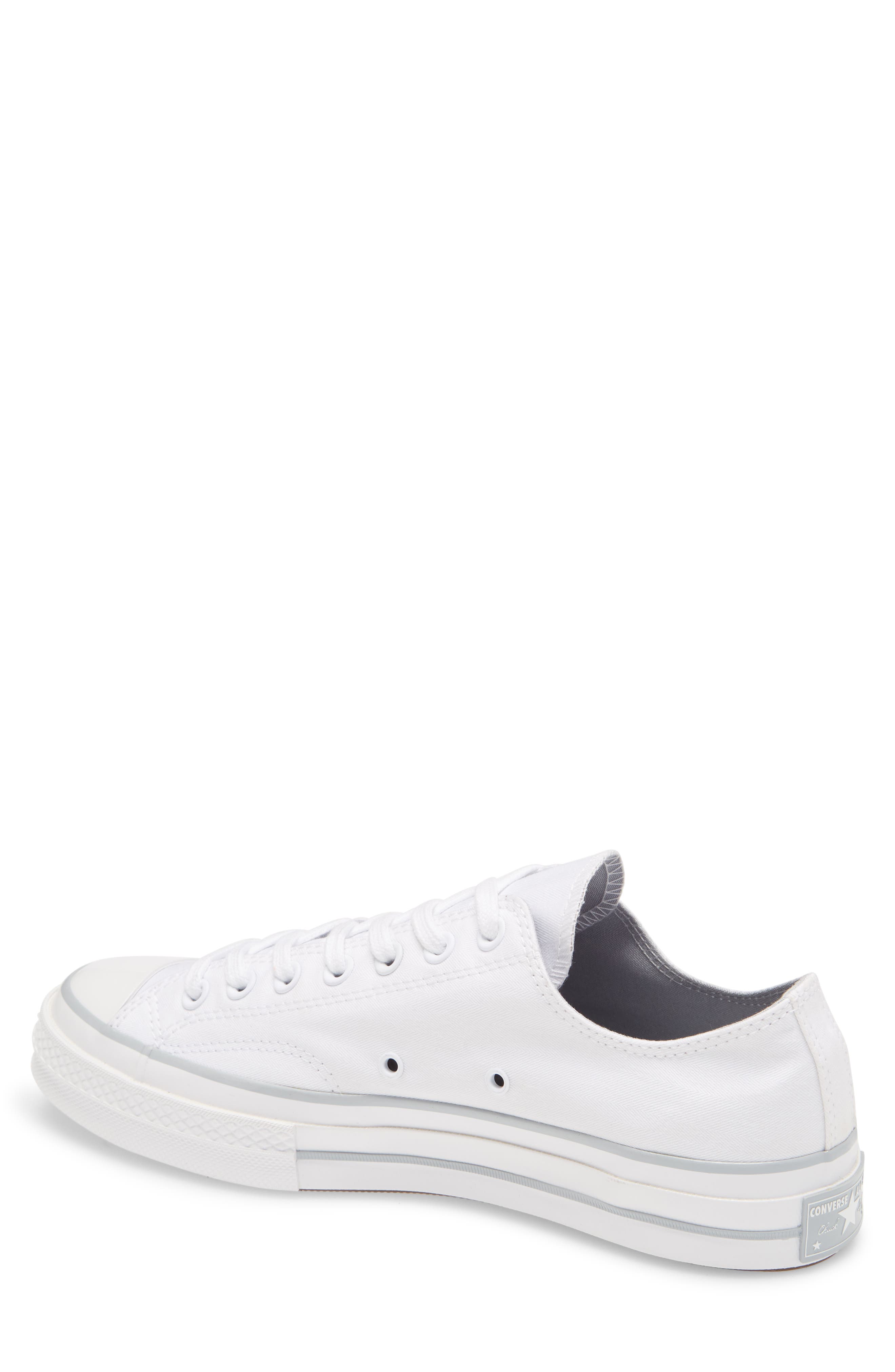 chuck taylor all star 70 low top