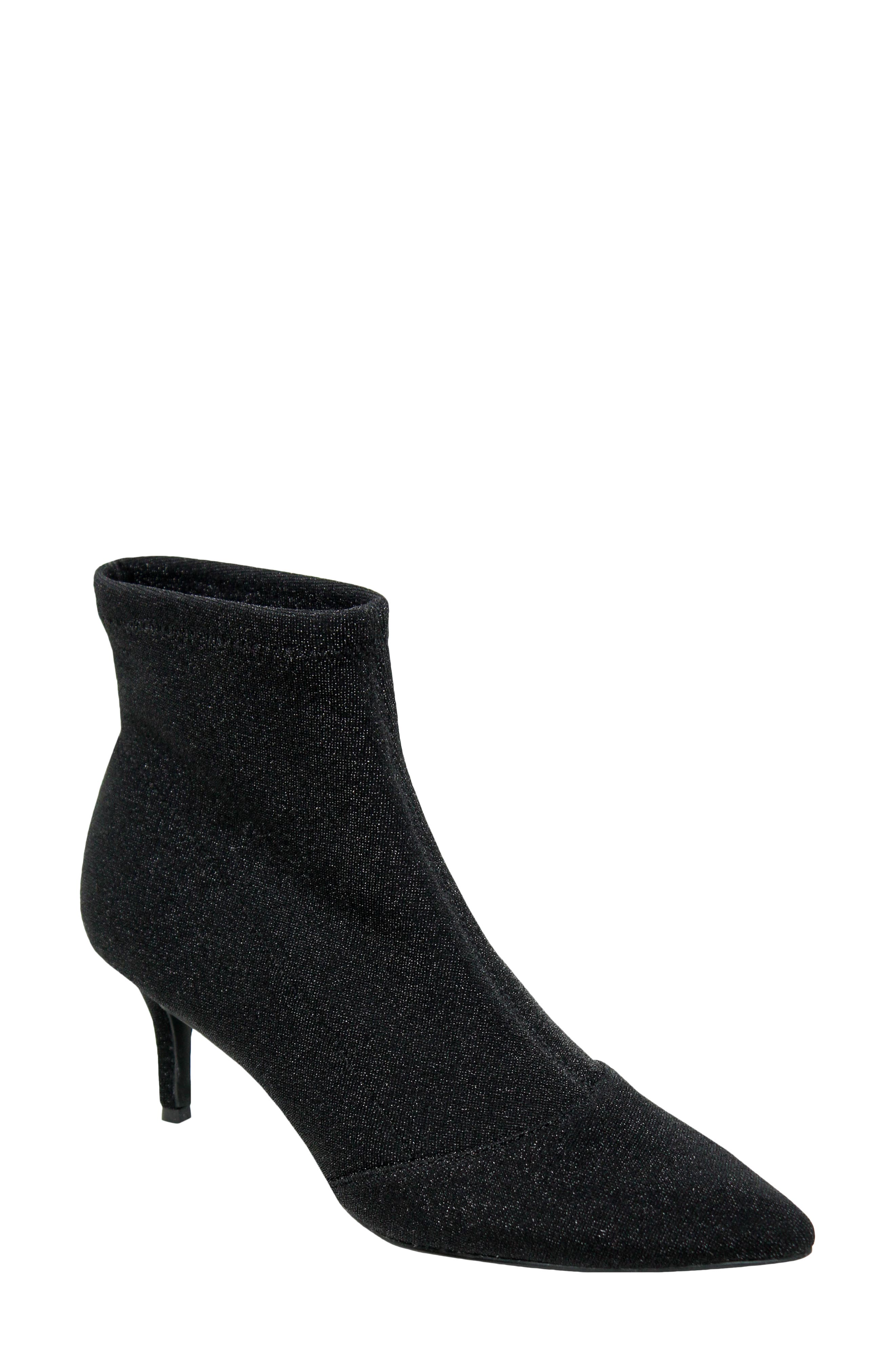 ankle boots with zip at the back