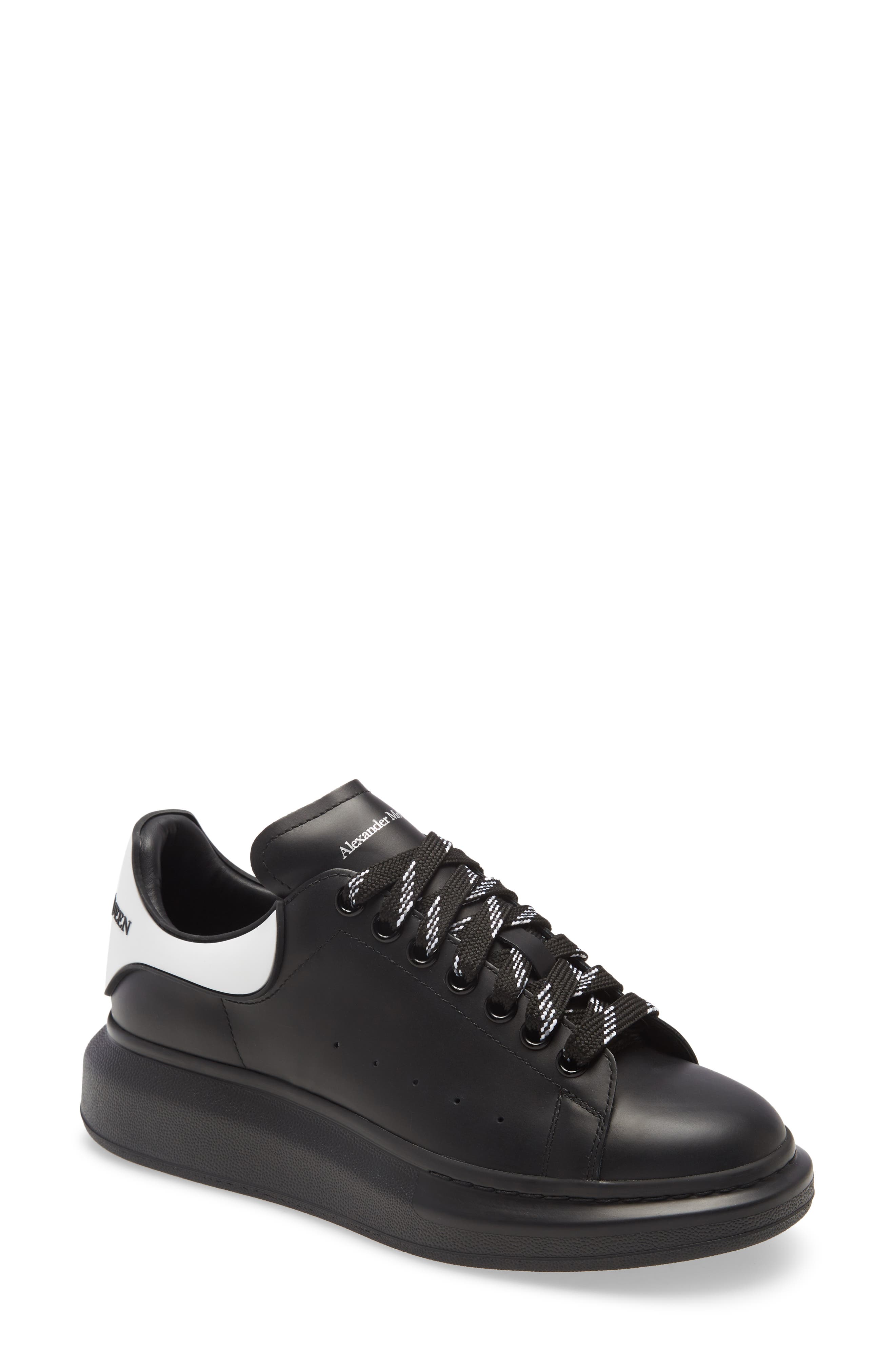 Alexander McQueen Oversize Sneaker in Black/White/Black