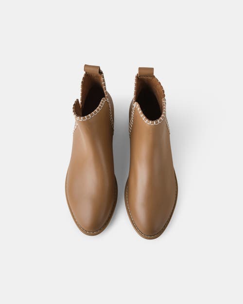 Walnut Melbourne Douglas Stitch Leather Boot In Fawn